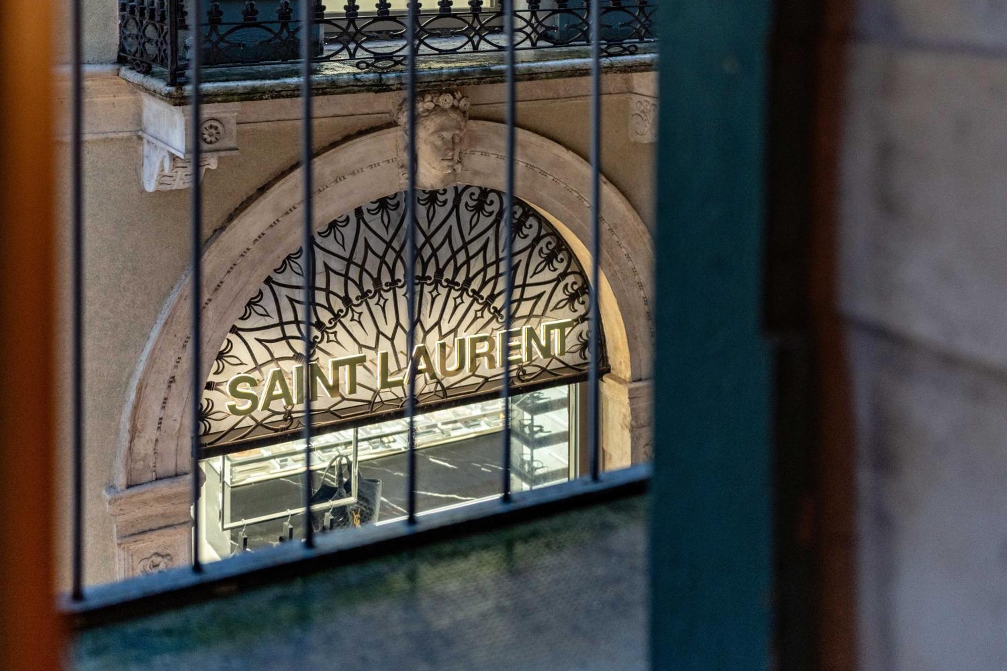 -Near Arena & Giuletta- Pet Friendly Mazzini Palace Верона Экстерьер фото